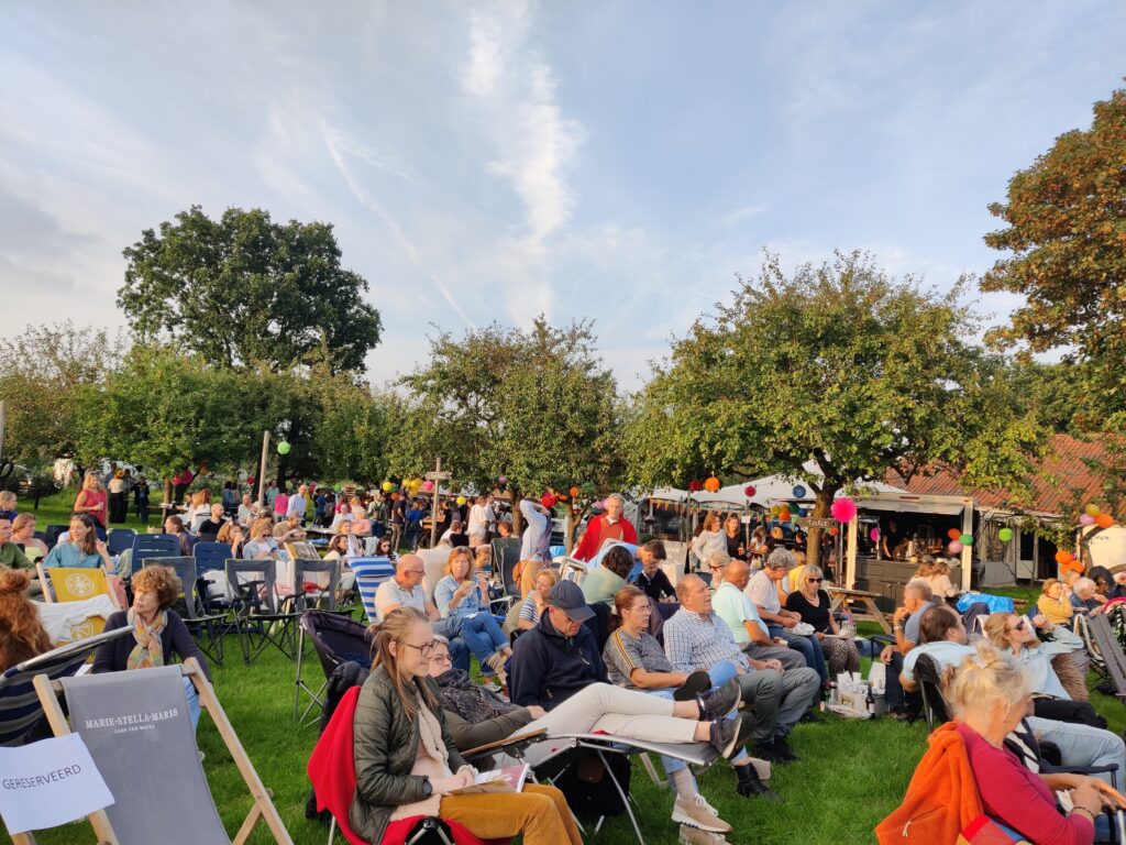 Buitenbioscoop bij Vroeg