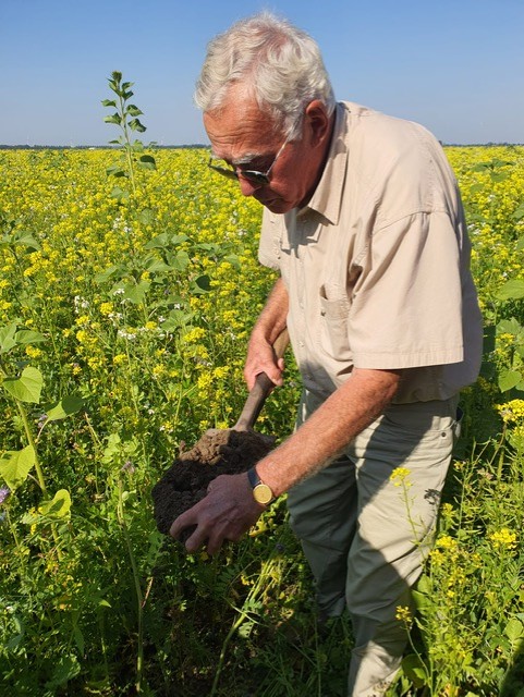 Werkbezoek bodemisch voedsel