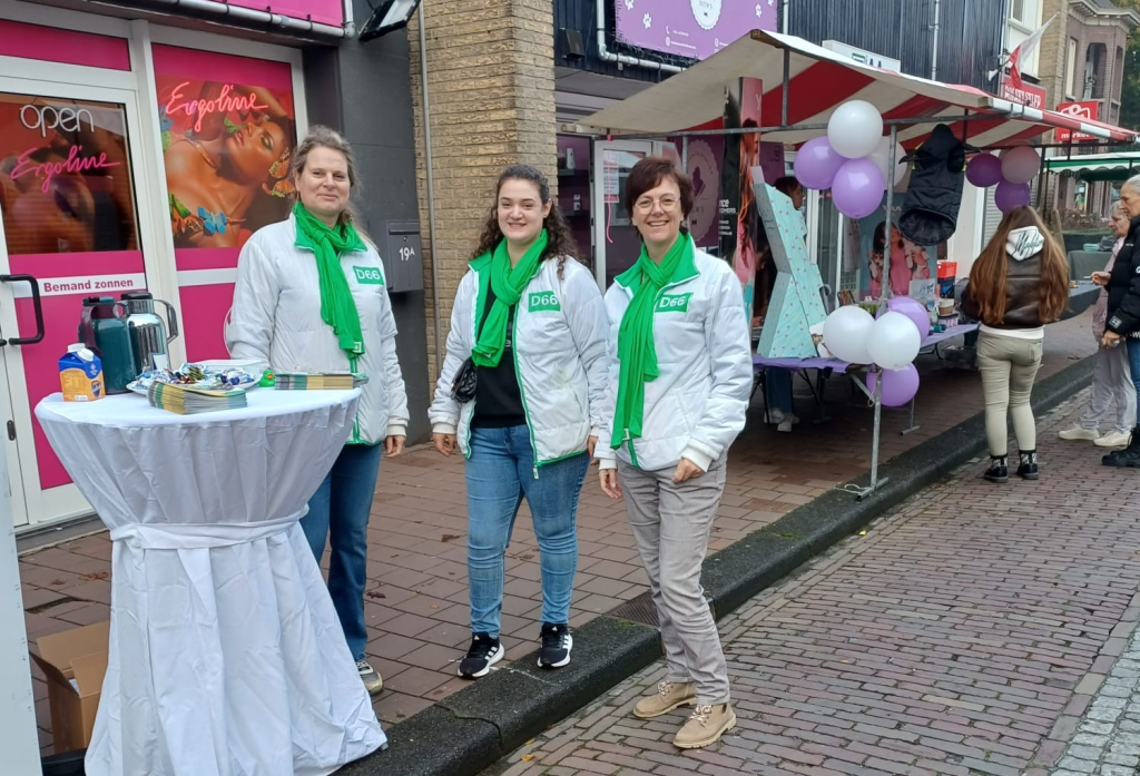 D66 op de jaarmarkt in Rijen