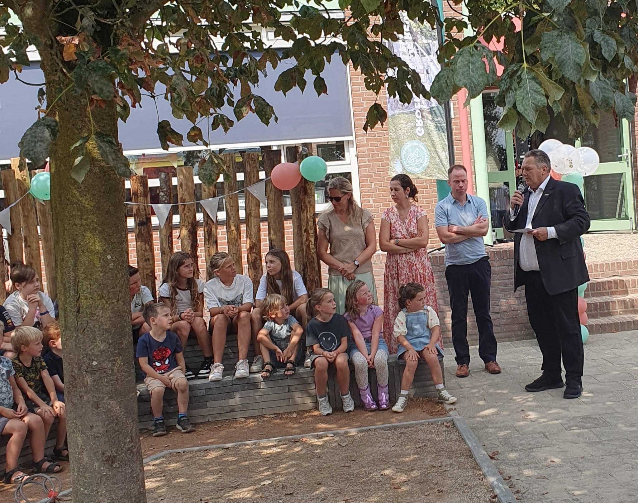 Weer lopend of op de fiets naar school in Buggenum