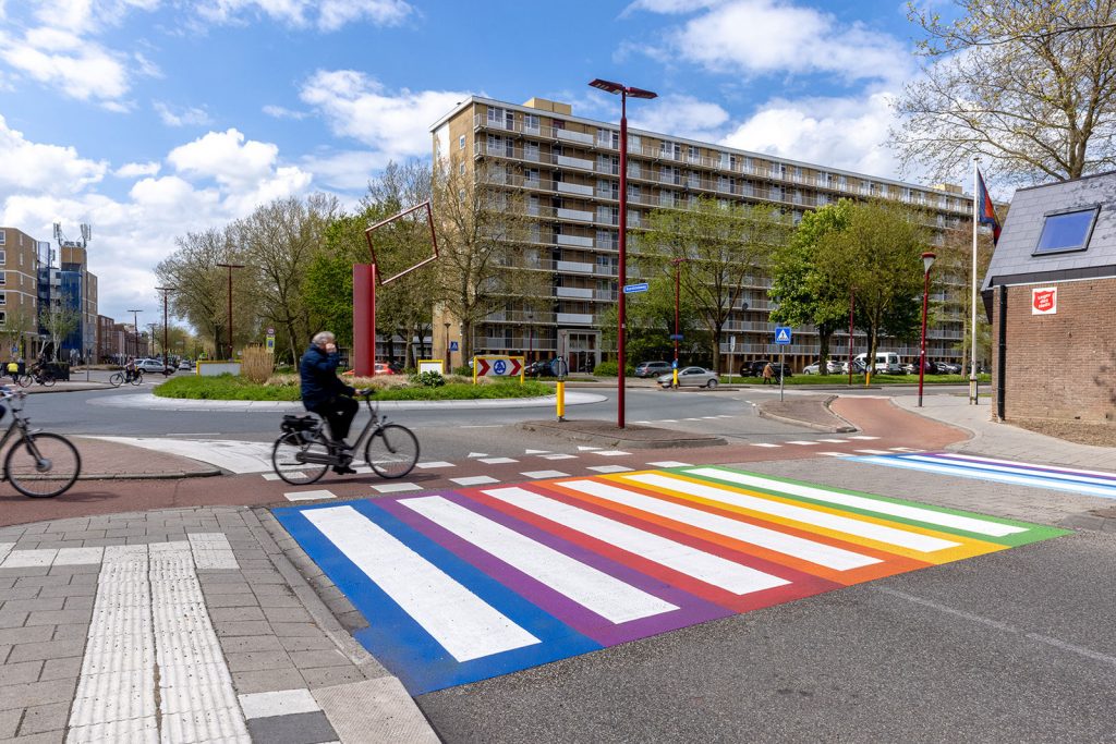 Regenboog zebrapad in Nieuwegein